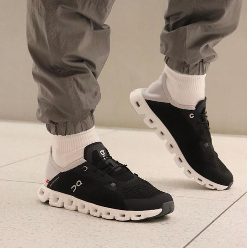On Cloud 5 Coast Black Shadow Lifestyle Sneakers