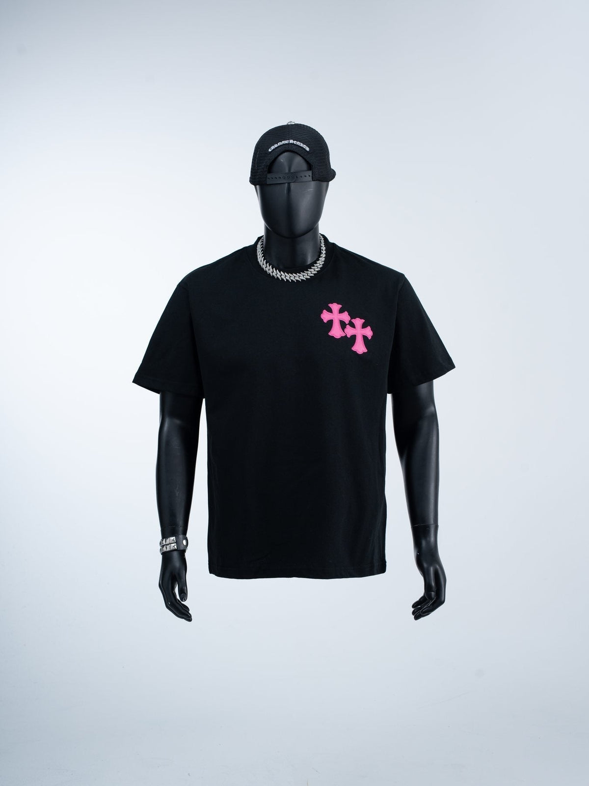 Chrome Hearts Cross Graphic Short-Sleeve T-Shirt — model
